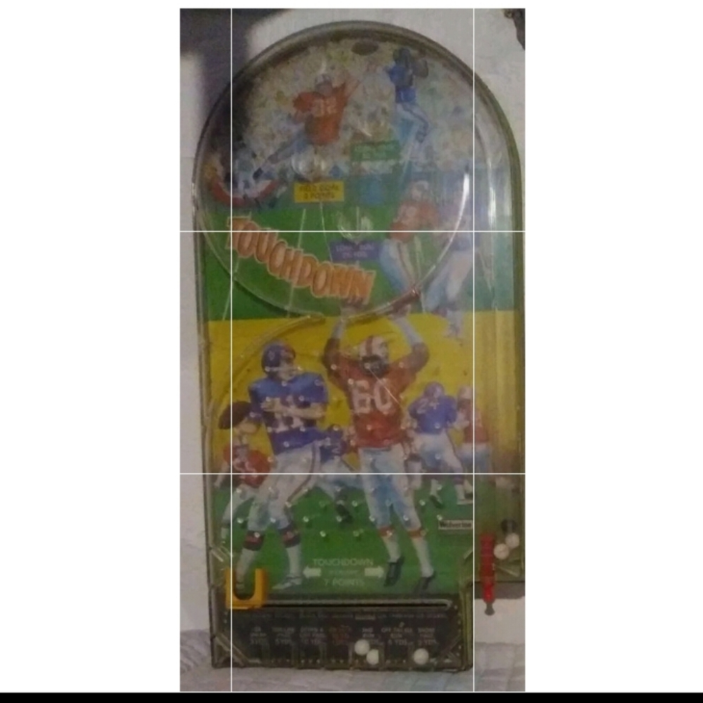 Vintage tabletop pinball game